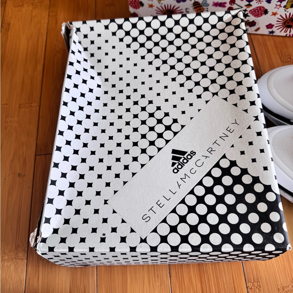 ADIDAS STELLA MCCARTNEY 
White, Black, and Gray Athletic Sneakers - Picture 5 of 6
